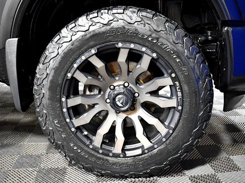 Used 2017 Nissan Titan Platinum Reserve image 50