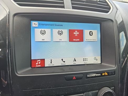 Used 2019 Ford Explorer XLT w/ Equipment Group 201A image 25