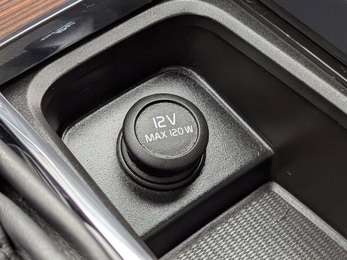 Used 2019 Volvo XC60 T6 Inscription w/ Protection Package Premier image 23