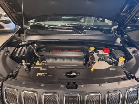 Used 2022 Jeep Compass Latitude w/ Sun and Sound Group image 12