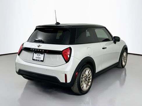 Used 2025 MINI Cooper S FWD image 5
