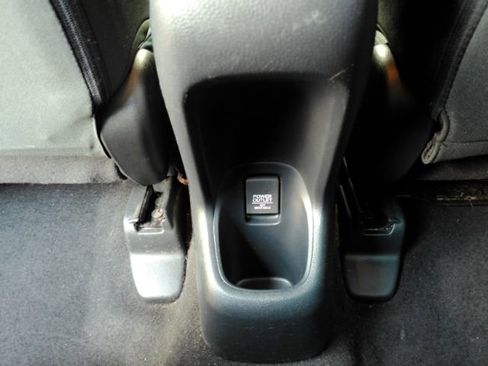 Used 2018 Honda HR-V LX image 24