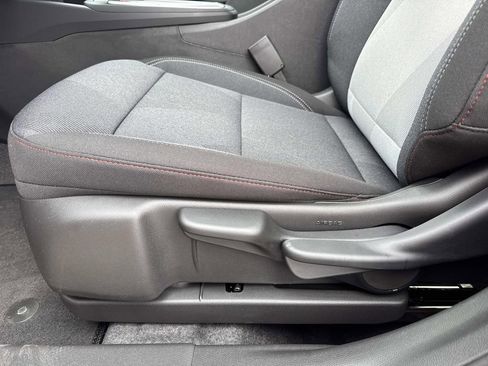 New 2026 Chevrolet Trax RS w/ Sunroof Package FWD image 17