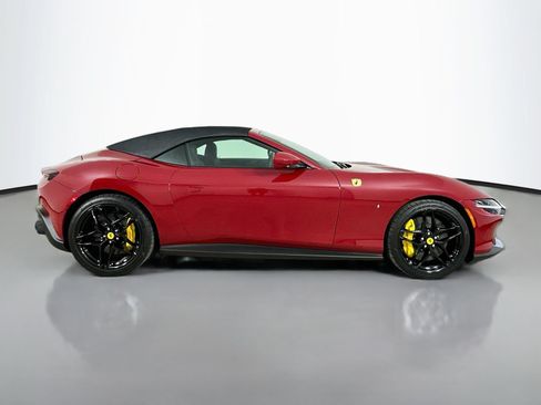 Used 2025 Ferrari Roma Spider RWD image 4