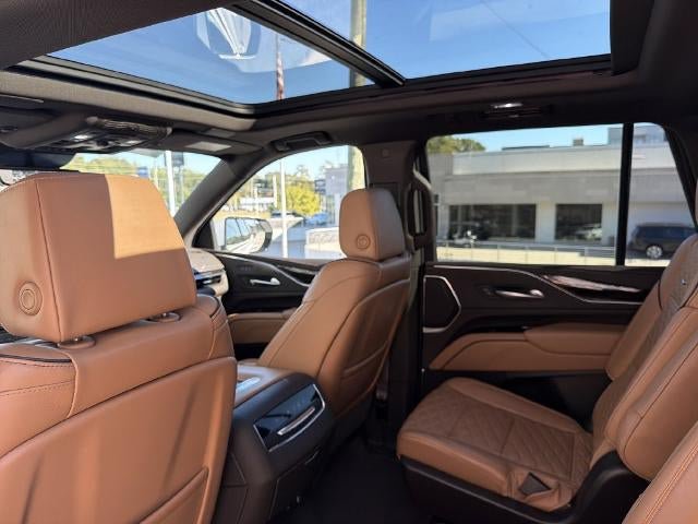 Certified 2022 Cadillac Escalade Sport w/ Touring Package AWD/4WD image 25