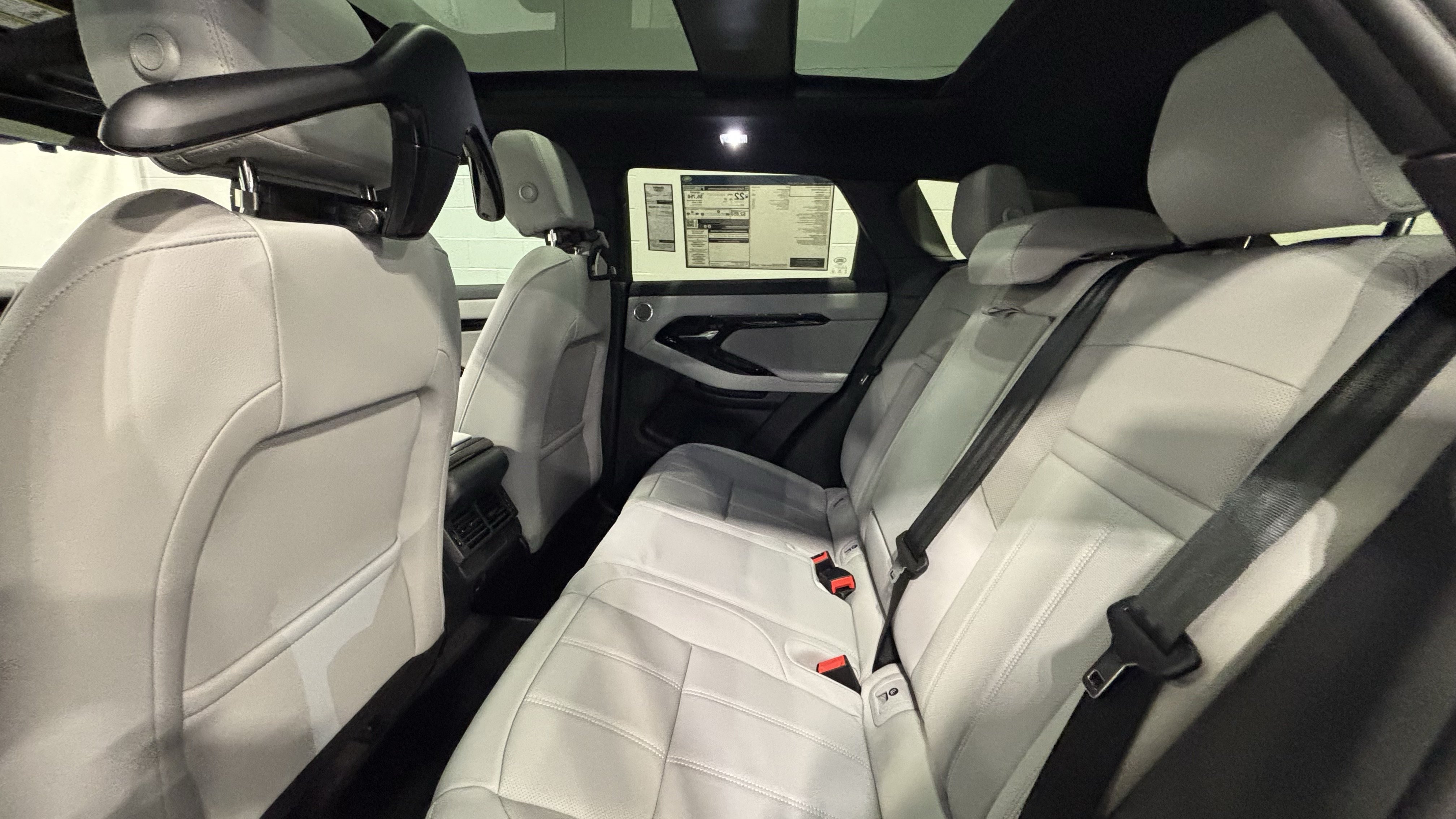 New 2026 Land Rover Range Rover Evoque S AWD/4WD image 6