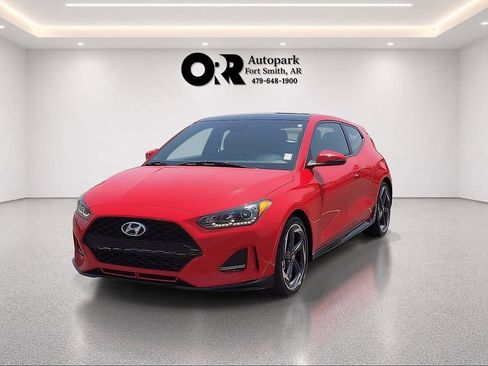 Used 2020 Hyundai Veloster Turbo FWD image 2