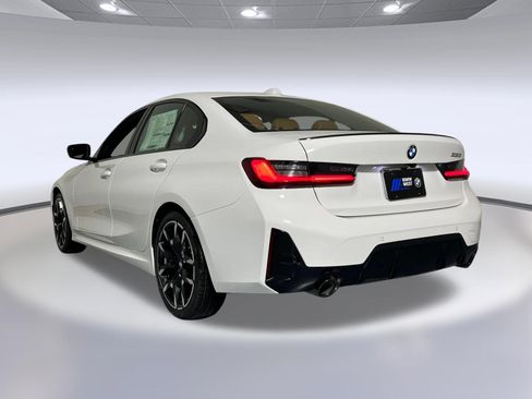 Used 2026 BMW 330i Sedan RWD image 3