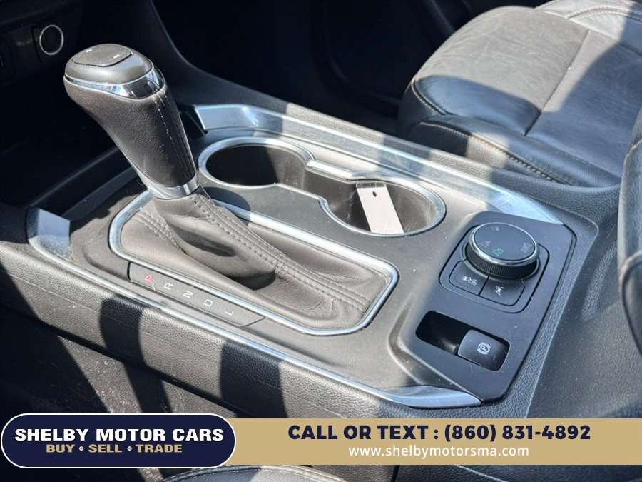 Used 2020 Chevrolet Traverse LT w/ Driver Confidence II Package AWD/4WD image 12