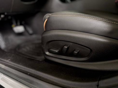 Used 2019 Chevrolet Impala Premier FWD image 36