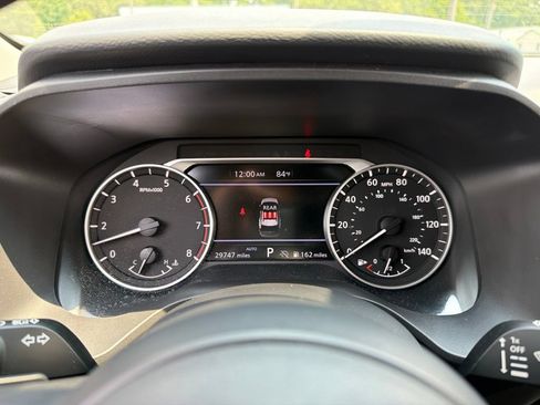 Certified 2024 Nissan Rogue SV AWD/4WD image 9