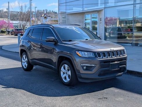 Used 2021 Jeep Compass Latitude w/ Convenience Group image 10