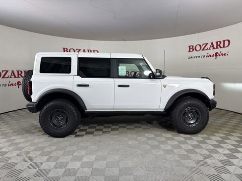 New 2025 Ford Bronco Badlands image 8