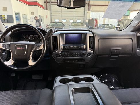 Used 2018 GMC Sierra 1500 SLE w/ SLE Value Package AWD/4WD image 20