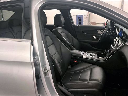 Used 2020 Mercedes-Benz C 300 4MATIC Sedan image 7