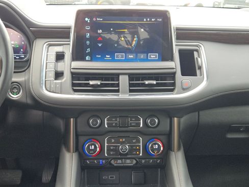 Used 2023 Chevrolet Tahoe High Country AWD/4WD image 17