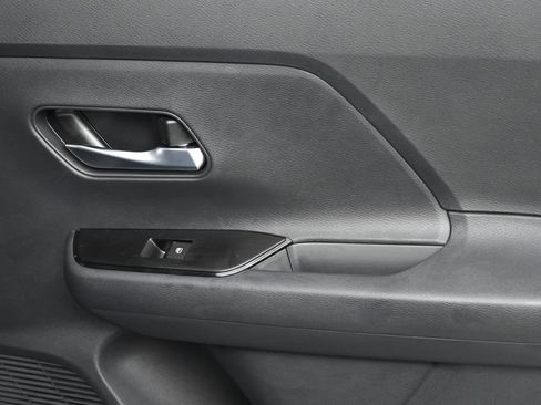 New 2026 Nissan Kicks SV w/ Cold Weather Package FWD image 31