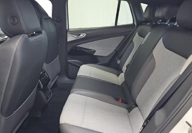 Used 2023 Volkswagen ID.4 Pro RWD image 12