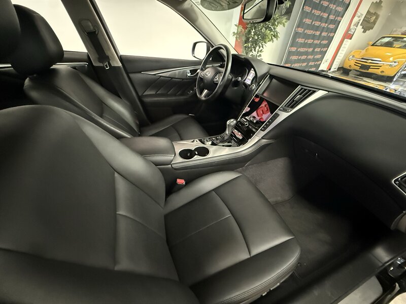 Used 2016 INFINITI Q50 Premium w/ 2.0T Premium Plus Package RWD image 17