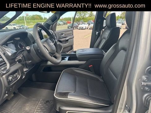 Used 2025 RAM 1500 Laramie w/ Sport Appearance Package AWD/4WD image 17