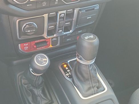 New 2026 Jeep Wrangler Unlimited Sport image 12