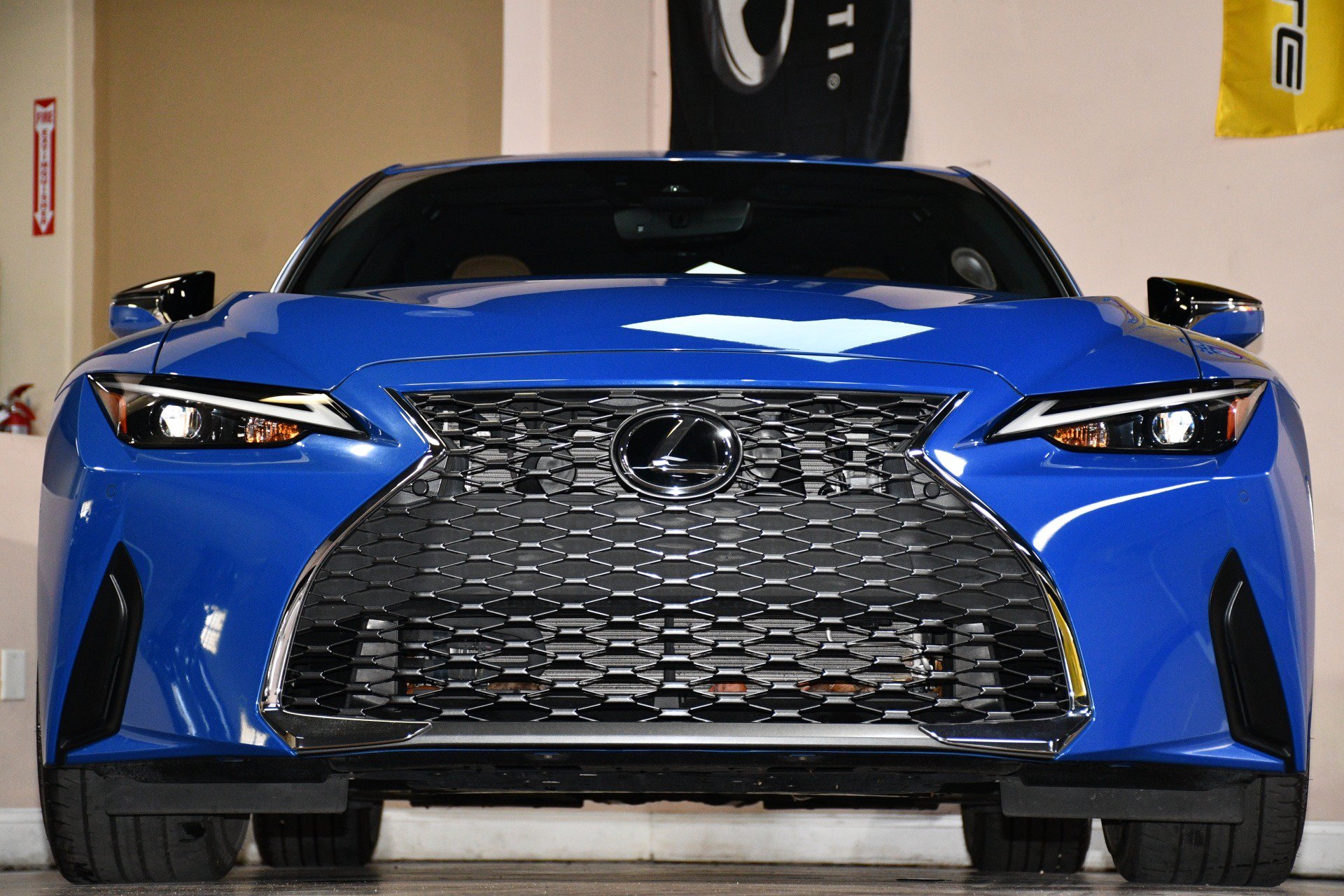 Used 2023 Lexus IS 300 w/ Premium Package RWD image 81