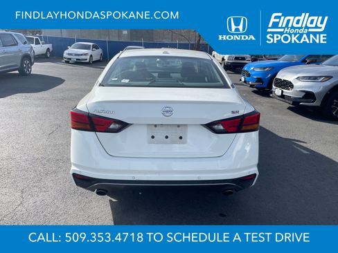 Used 2022 Nissan Altima 2.5 SR image 3