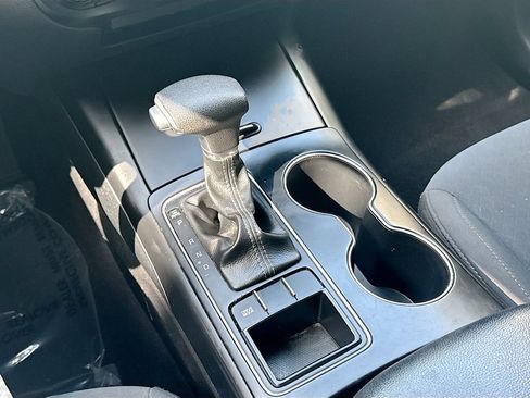 Used 2019 Kia Sorento FWD image 17