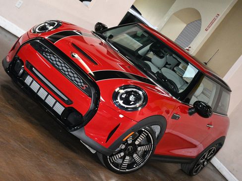 Used 2023 MINI Cooper S FWD image 78