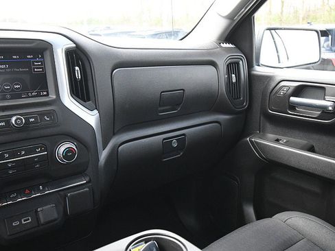 Used 2023 Chevrolet Silverado 1500 Custom AWD/4WD image 16