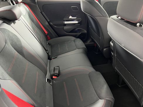 New 2025 Mercedes-Benz GLA 35 AMG 4MATIC image 24