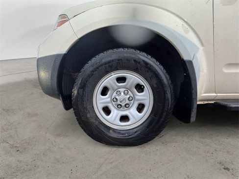 Used 2018 Nissan Frontier S image 9