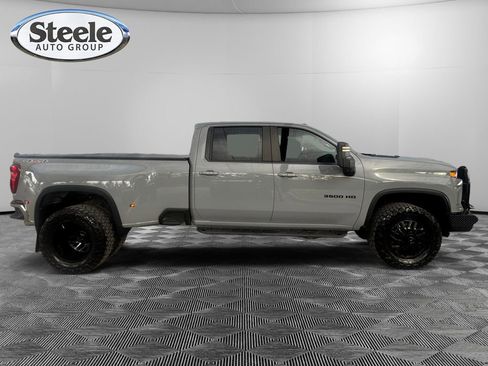 Used 2024 Chevrolet Silverado 3500 LT w/ Texas Edition image 6