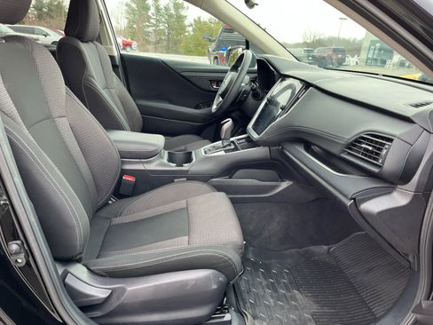 Used 2024 Subaru Outback Premium image 31