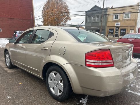 Used 2009 Dodge Avenger SE image 7