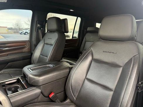 Used 2021 GMC Yukon XL Denali image 30