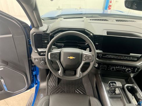 Used 2024 Chevrolet Silverado 1500 LTZ image 20