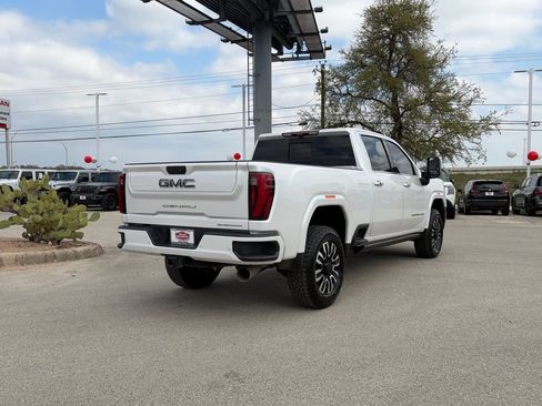 Used 2024 GMC Sierra 3500 Denali Ultimate AWD/4WD image 5