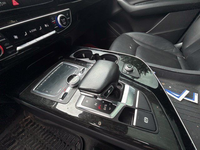Used 2018 Audi Q7 3.0T Premium Plus w/ Premium Plus Package AWD/4WD image 10