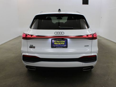 New 2025 Audi Q5 Prestige image 4