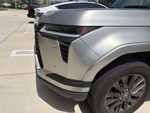 Used 2025 Lexus GX 550 w/ Cold Area Package AWD/4WD image 2