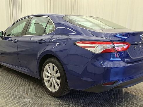 Certified 2018 Toyota Camry LE FWD image 9