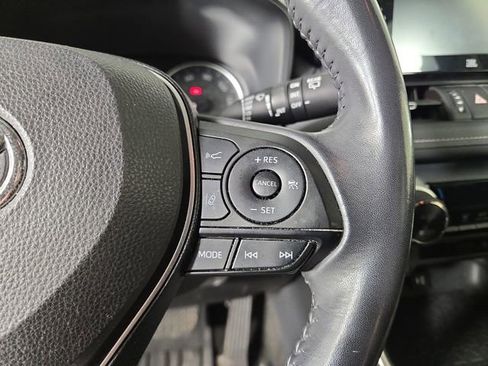 Used 2019 Toyota RAV4 XLE Premium w/ All Weather Liner Package image 23