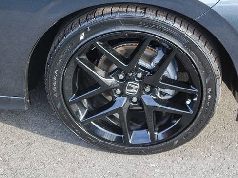 Used 2025 Honda Civic Sport image 13