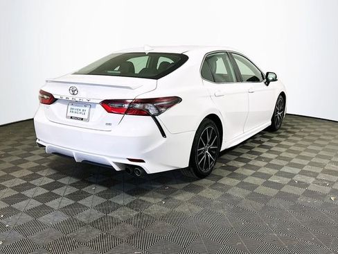 Certified 2023 Toyota Camry SE w/ Convenience Package image 8