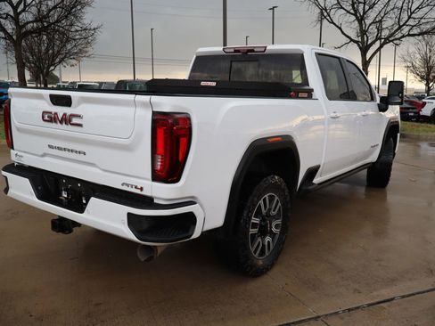 Used 2021 GMC Sierra 2500 AT4 w/ AT4 Premium Plus Package image 4