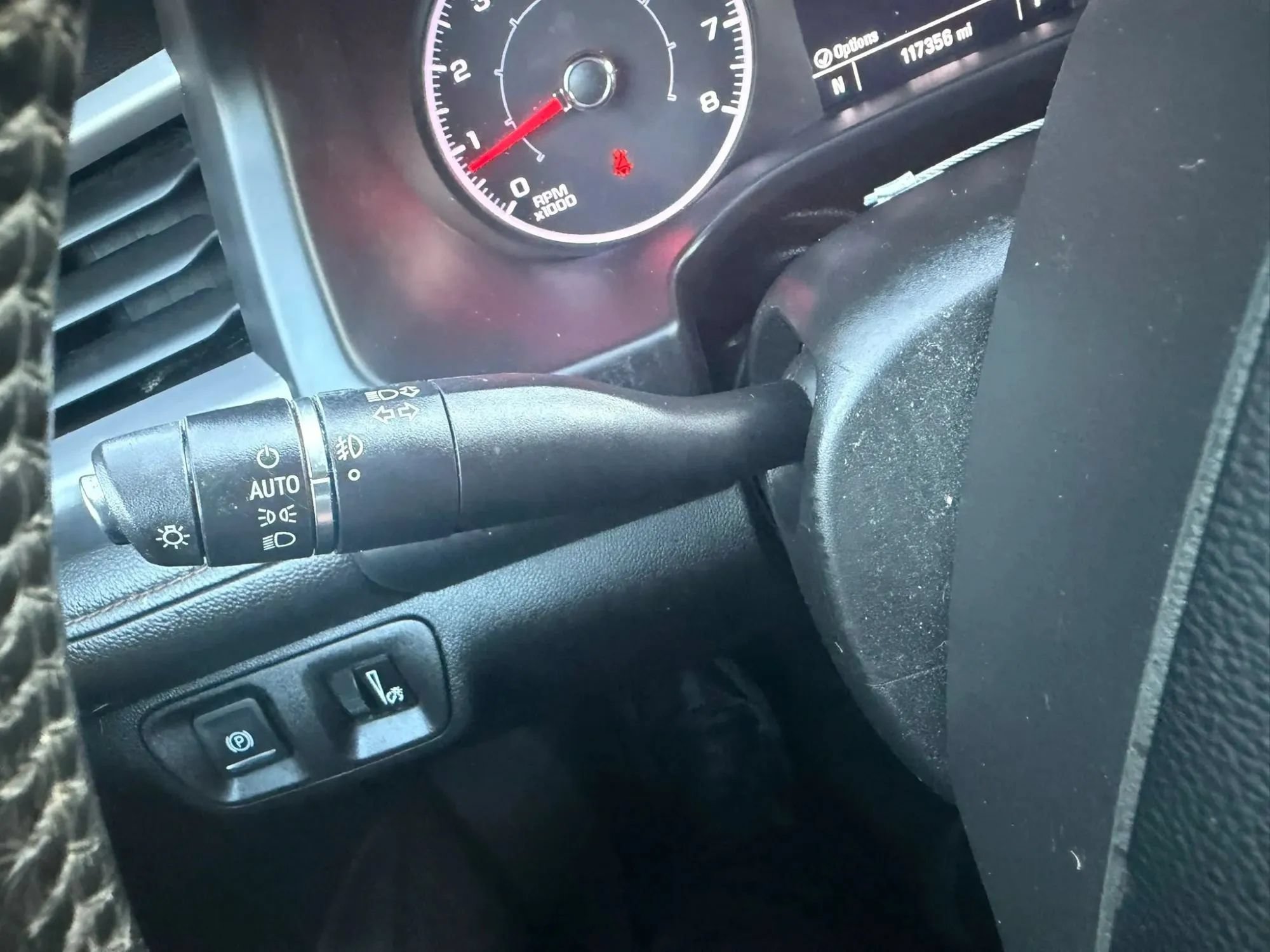 Used 2019 GMC Acadia SLE w/ Driver Alert Package I AWD/4WD image 16