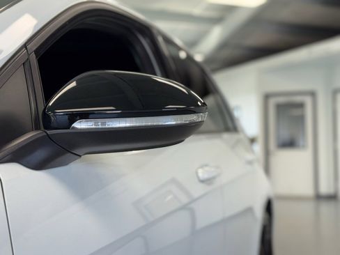 Used 2021 Volkswagen GTI SE image 12