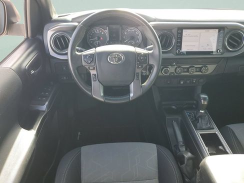 Certified 2020 Toyota Tacoma TRD Sport AWD/4WD image 12