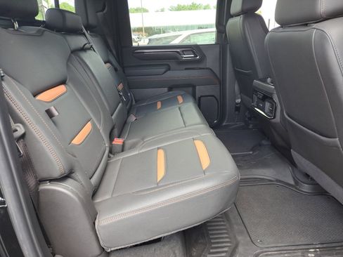 Used 2024 GMC Sierra 2500 AT4 w/ AT4 Premium Plus Package AWD/4WD image 14